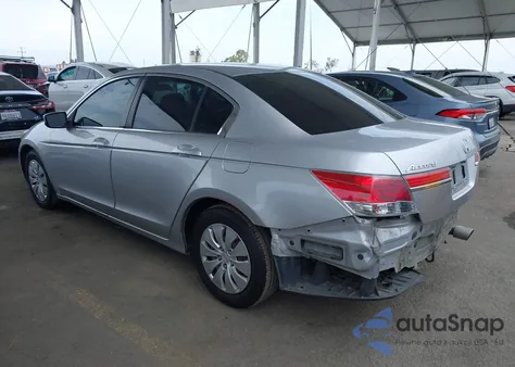 2011 Honda Accord 2.4 Lx z USA, uszkodzony, nr VIN 1HGCP2F33BA138328